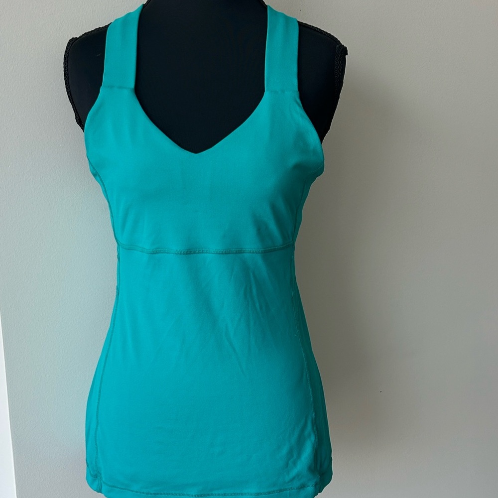 Lululemon Athletica Blue Fitted Sleeveless Tank Top